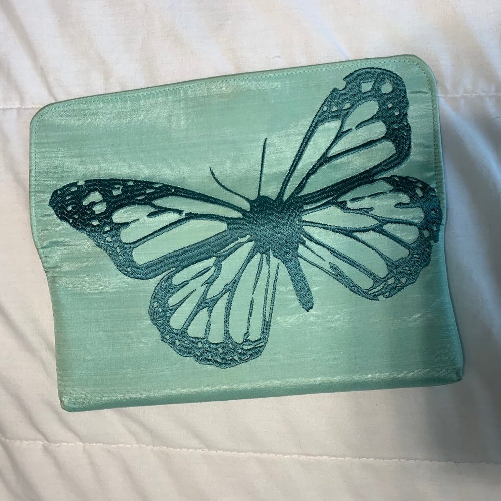 Shiraleah Chicago Mint Papillon Clutch